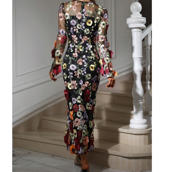 Classic Floral Applique Semi Sheer Fitted Long Sleeve Dress - Picture 4 of 4